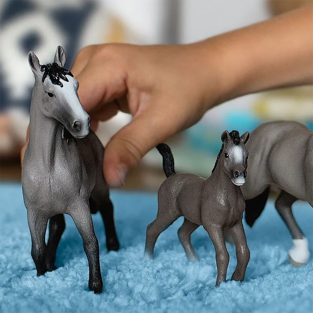 Cheval de Selle Français Foal Figurine