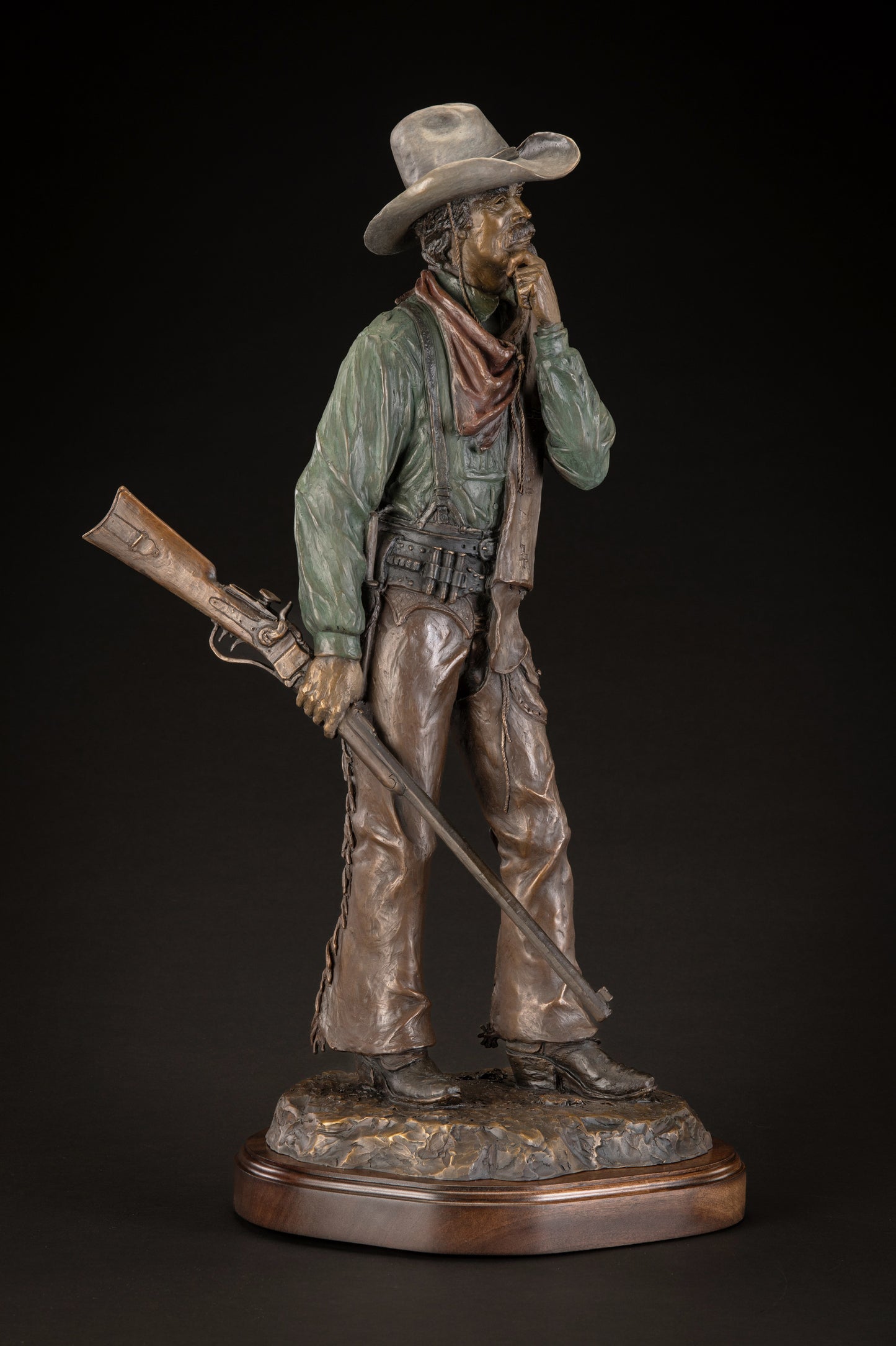 "Sizin' Up the Bucket Shot" by Bill Nebeker