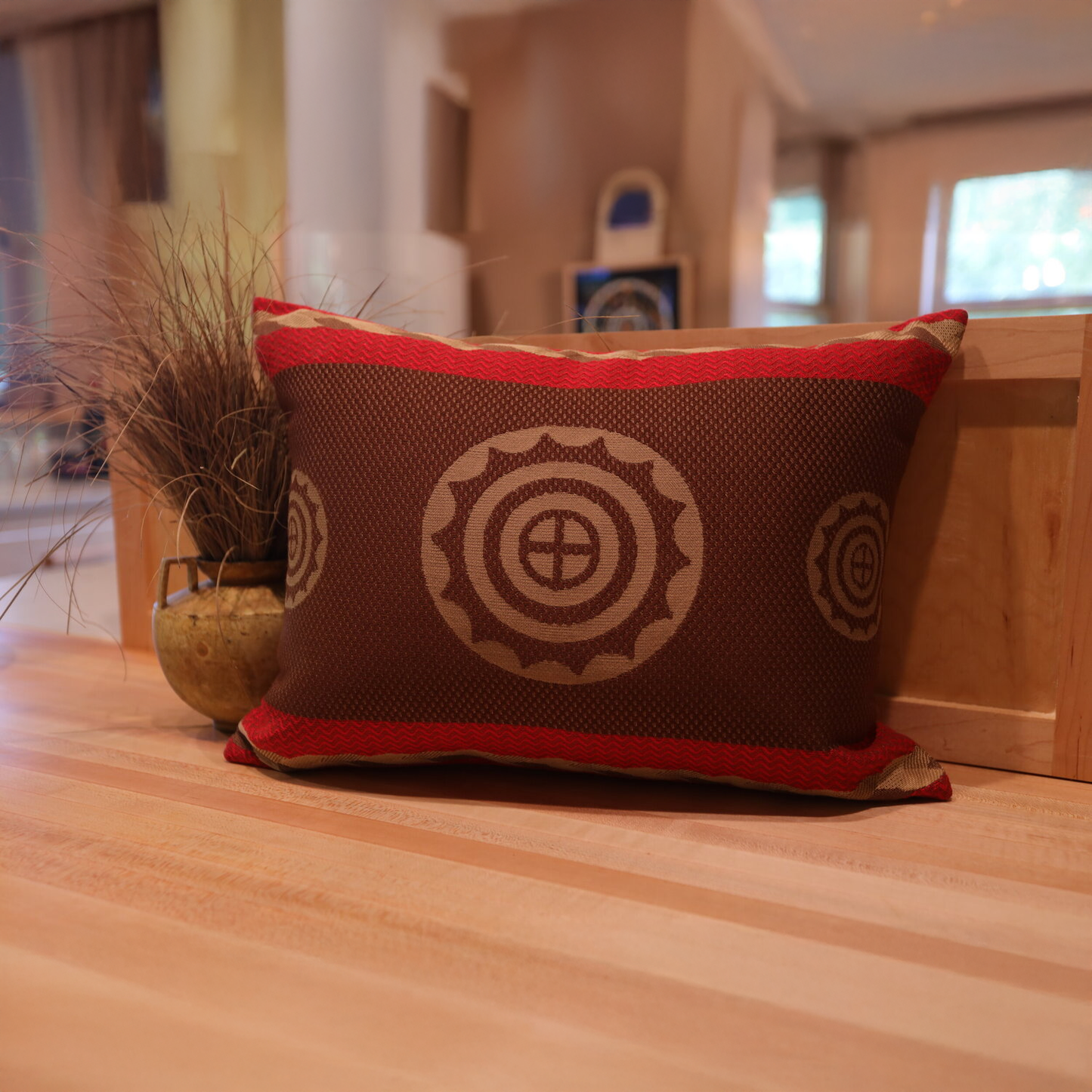 Mahota To Carry Sweet Things Pillow