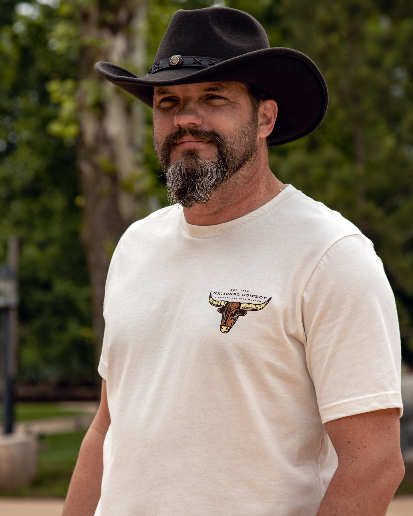 Steer Back Graphic T-Shirt - Vintage White