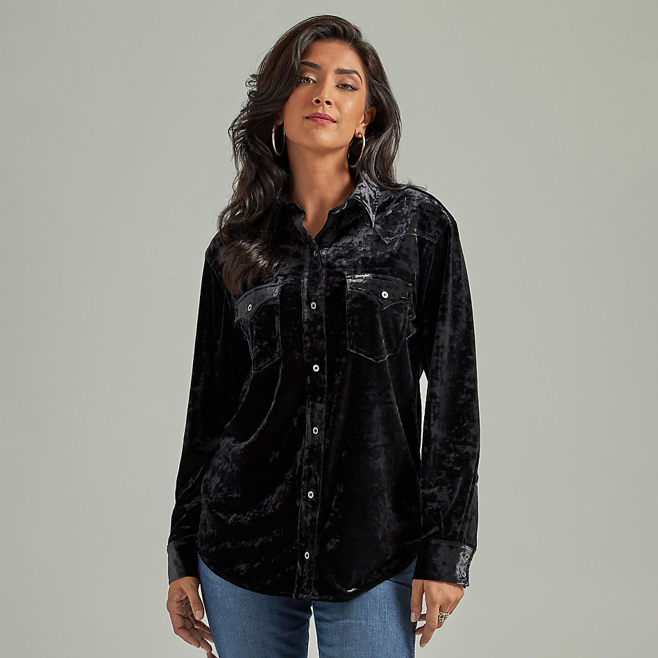Wrangler Women's Retro Long Sleeve Boyfriend Fit Button-Down Velvet Top - Black