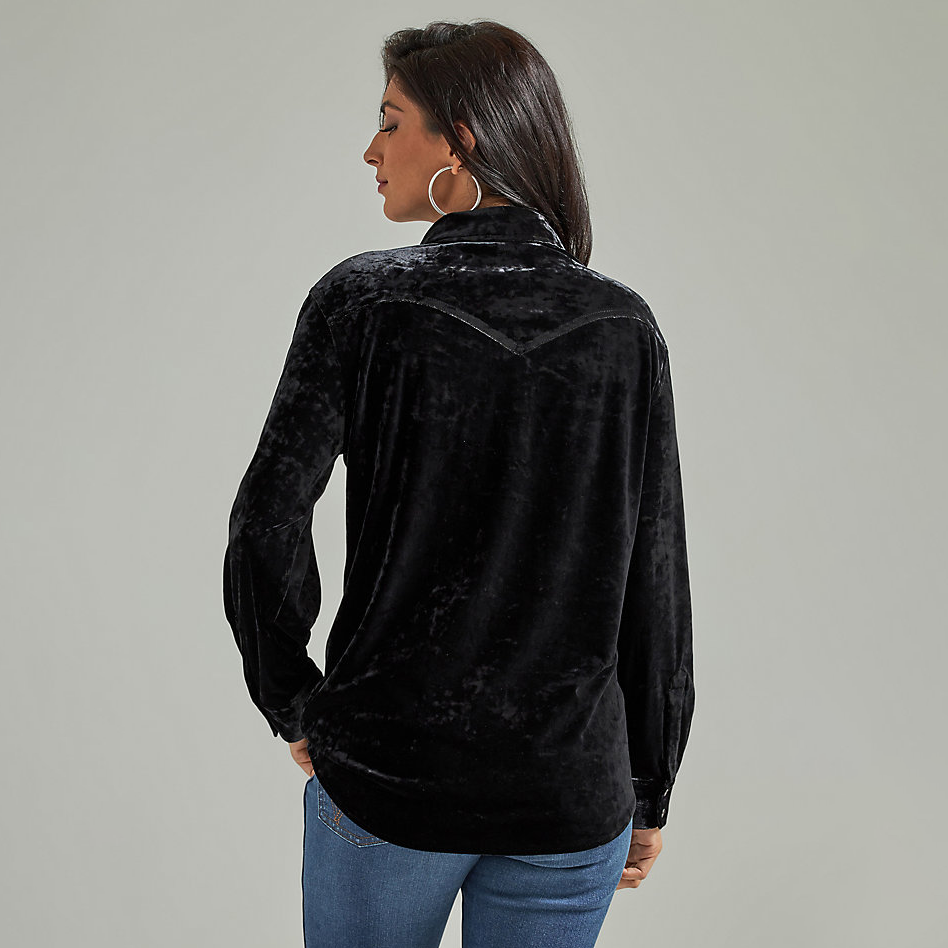 Wrangler Women's Retro Long Sleeve Boyfriend Fit Button-Down Velvet Top - Black