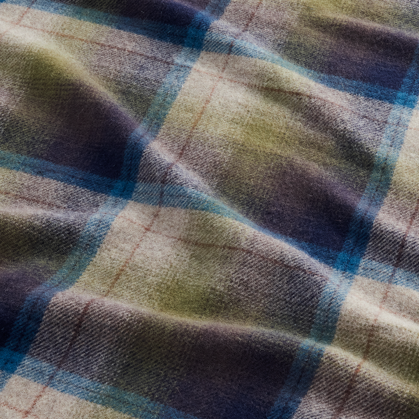 Pendleton Motor Robe with Carrier - Haystack Plaid