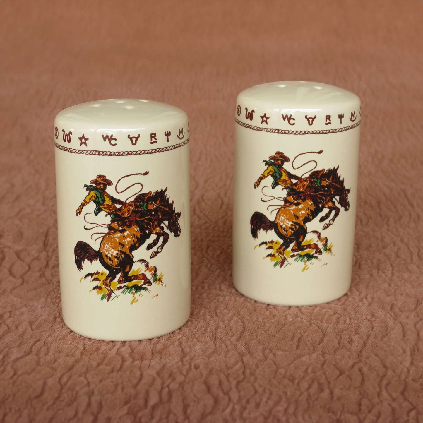 Bronco Salt & Pepper Set