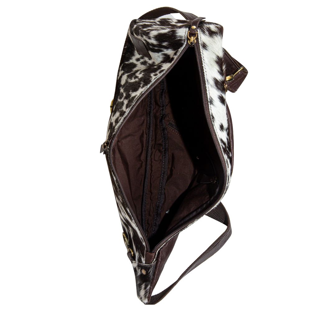 Cullom Trail Hide Bucket Sling Bag in Black
