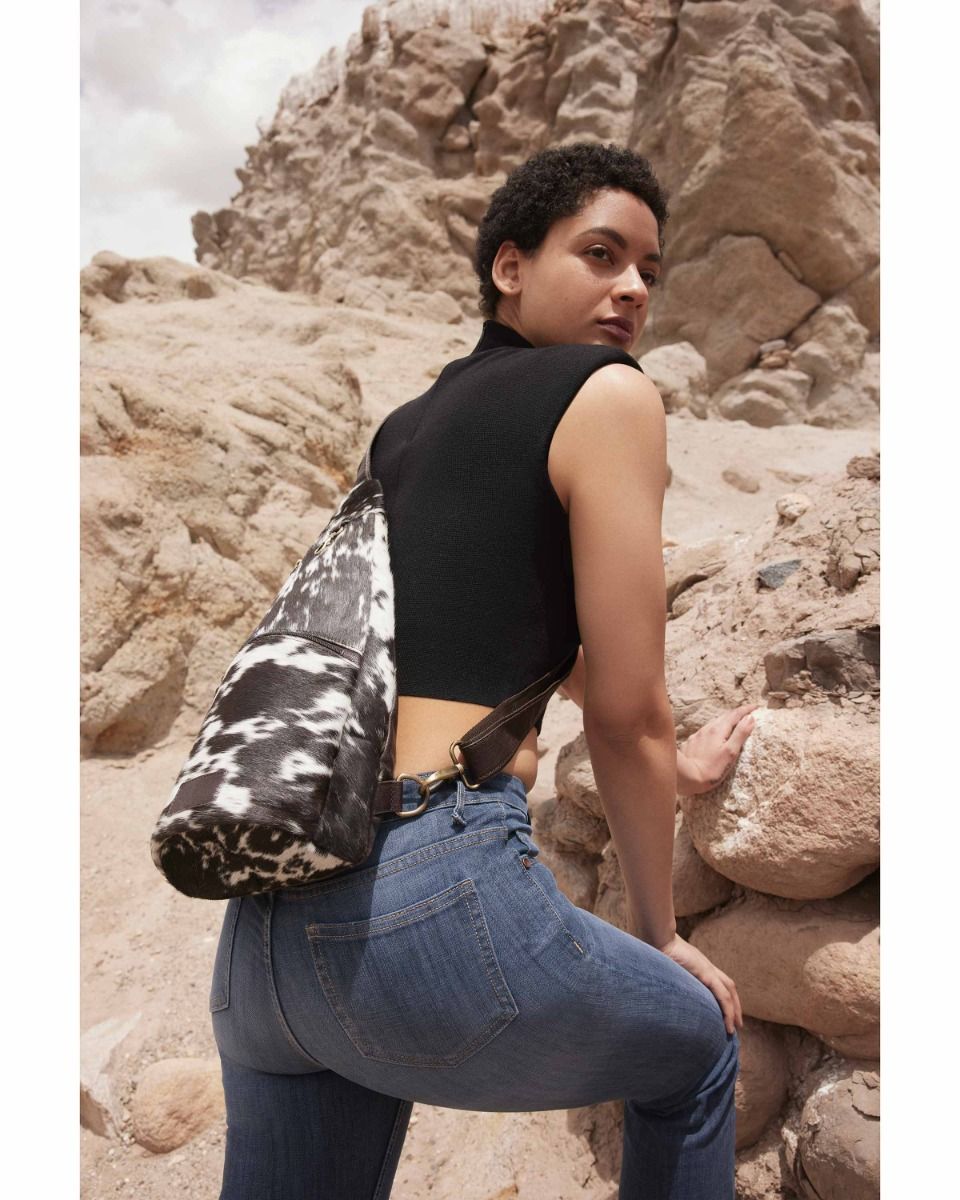 Cullom Trail Hide Bucket Sling Bag in Black
