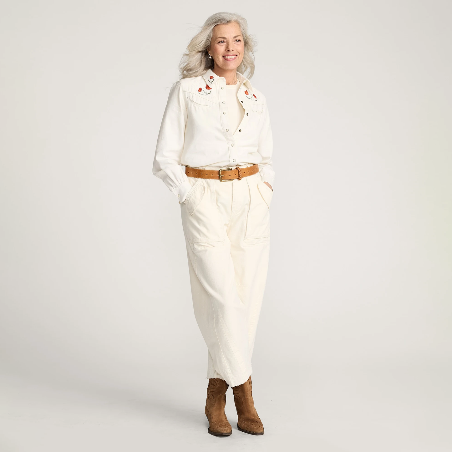 Pendleton Women's Western Embroidered Shirt - Ecru