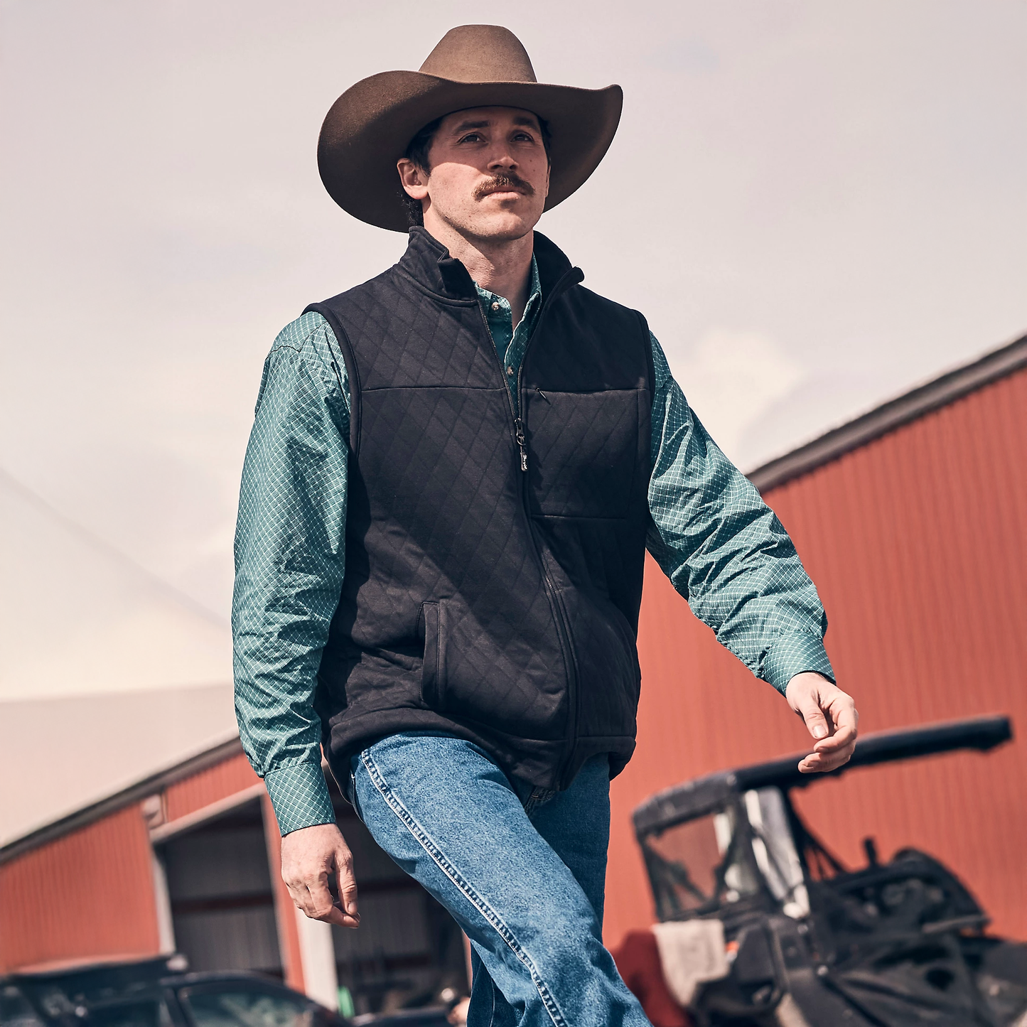 Wrangler Men's George Strait Zip Front Solid Knit Vest