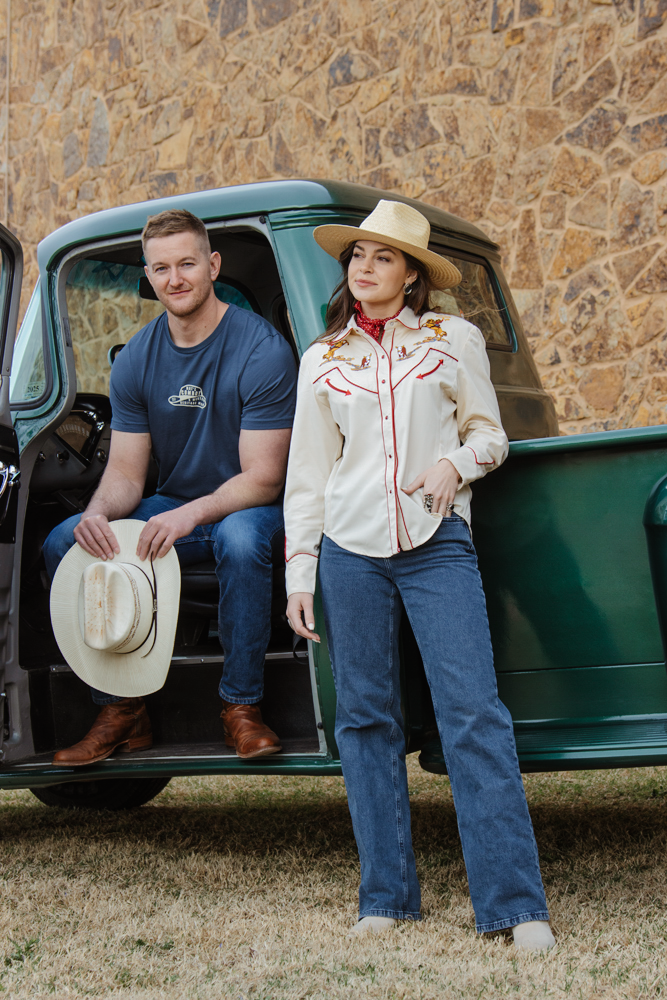 Women's Scully Cattle Roper Embroidered Pearl Snap Cream/Red