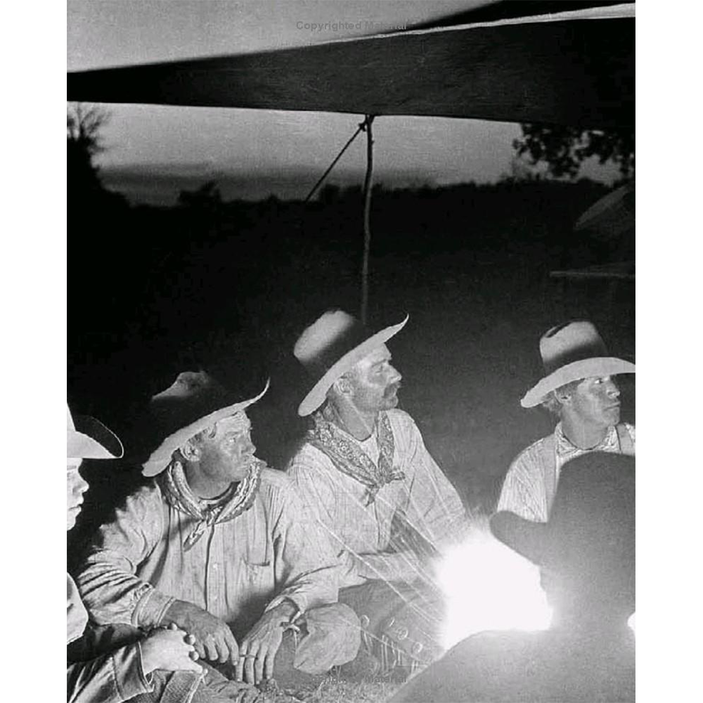 The Texas Cowboy Cookbook: A History in Recipes and Photos by Robb Walsh