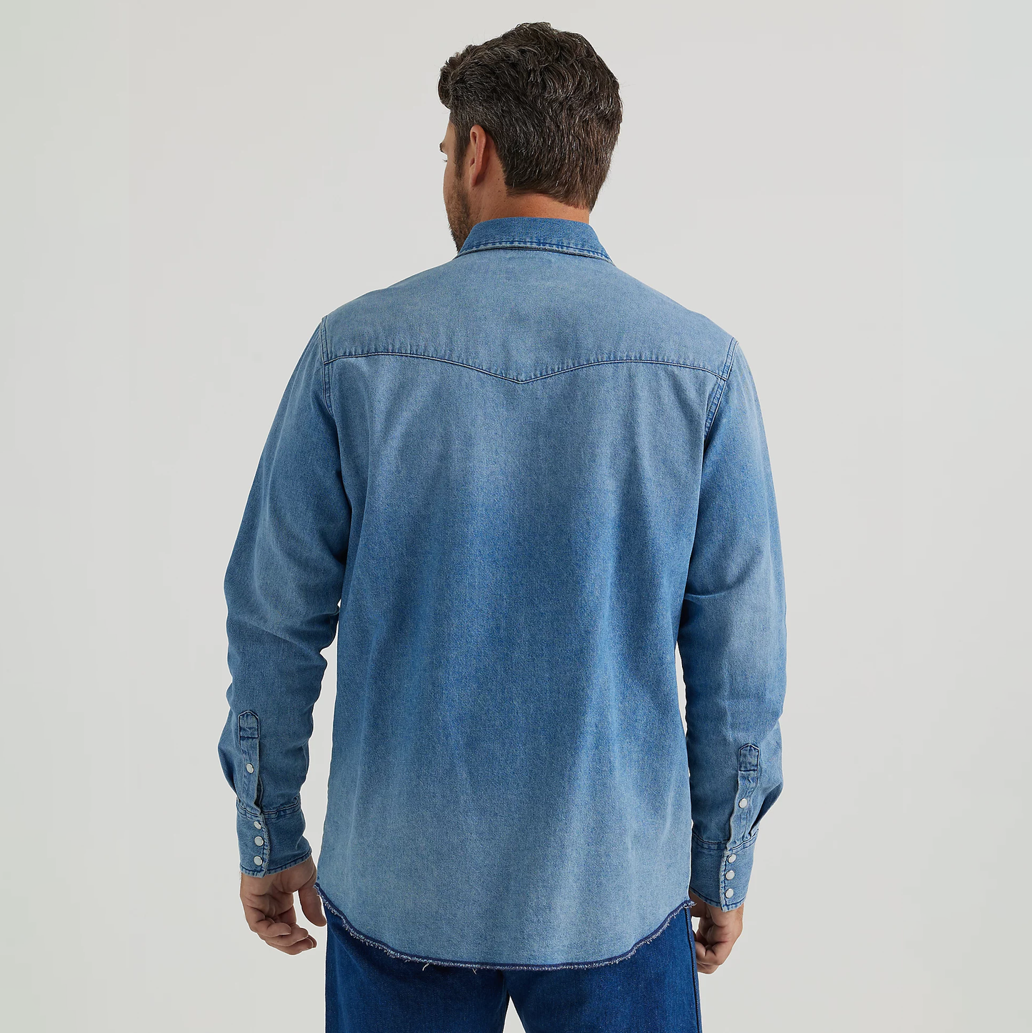 Wrangler Men's Vintage-Inspired Western Snap Workshirt - Medium Blue