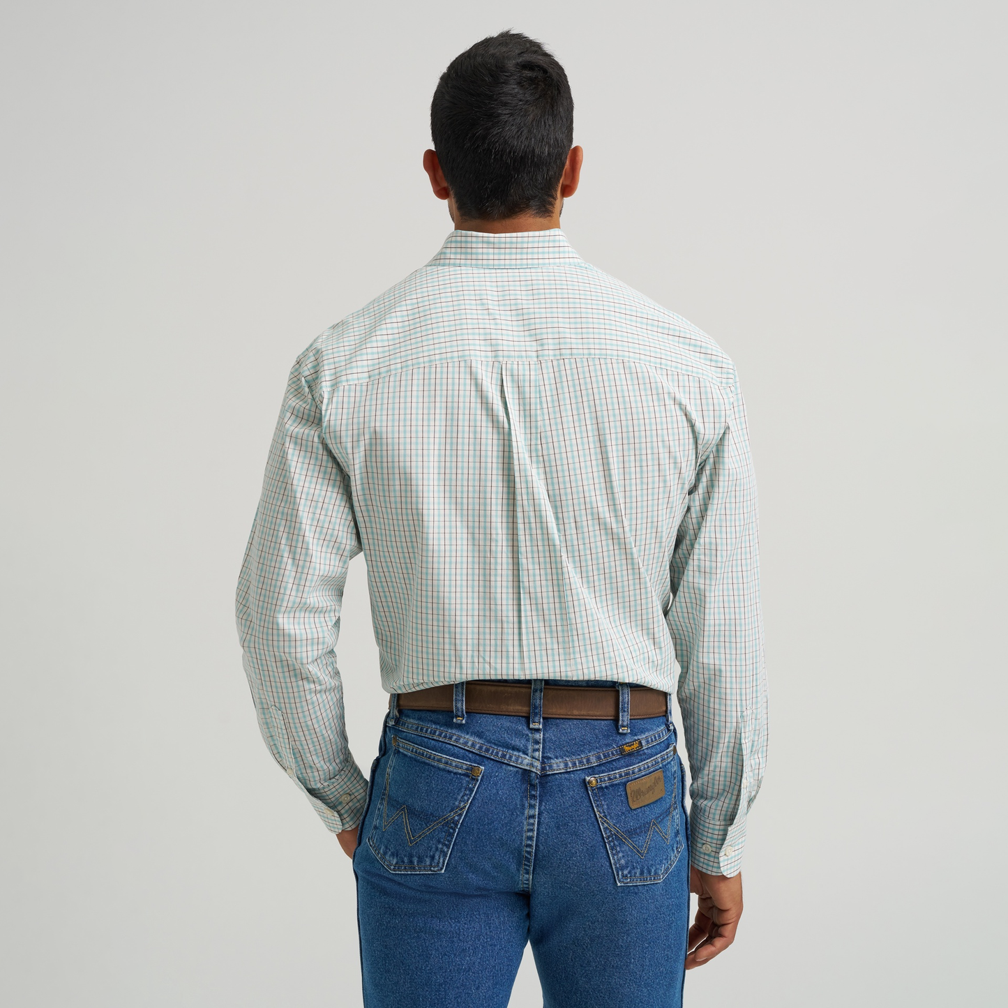 Wrangler Men's George Strait Long-Sleeved One Pocket Button Down Shirt