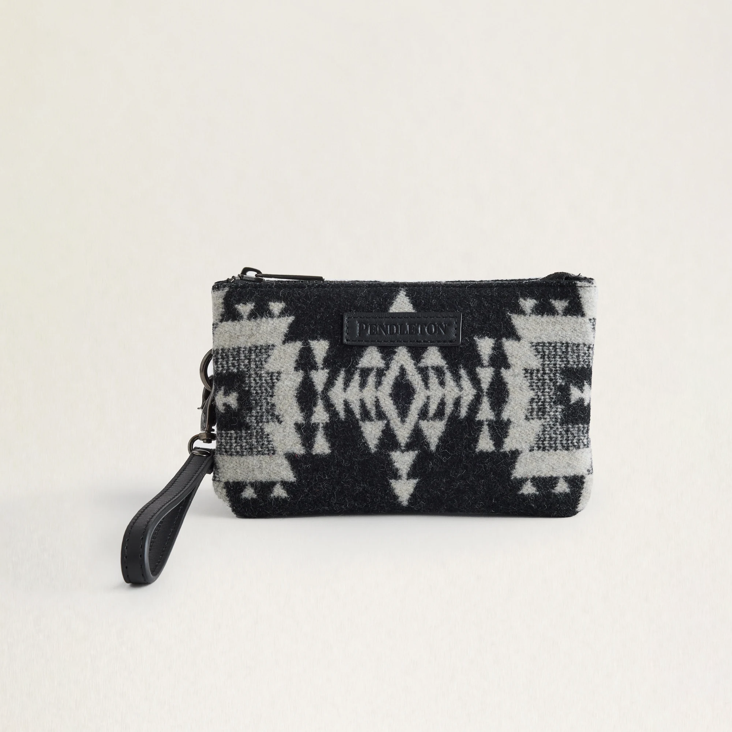 Pendleton Rock Point Three Pocket Keeper - Black Multi