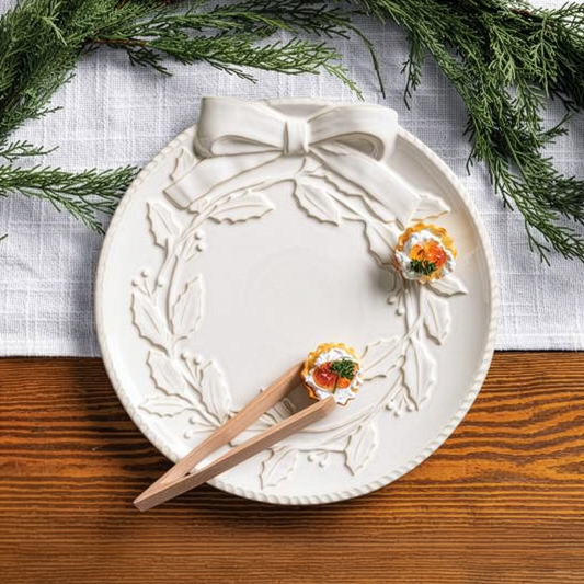 Milk Glaze Stoneware Wreath Platter with Mango Wood Tongs