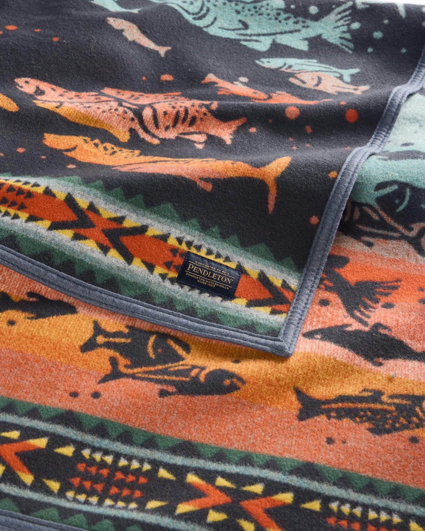 Pendleton Salmon Run Throw