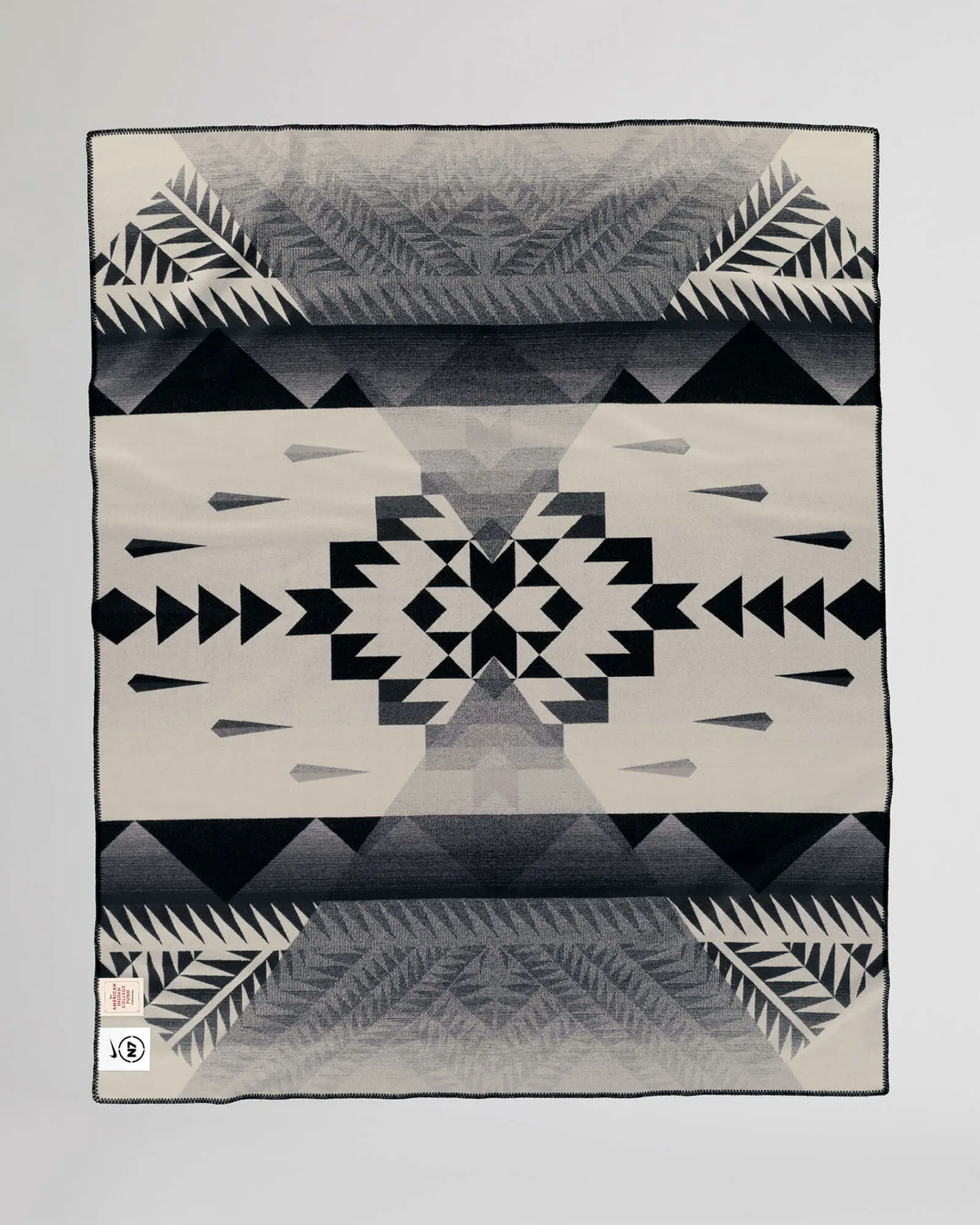 Pendleton Nike N7 Seven Peaks Blanket