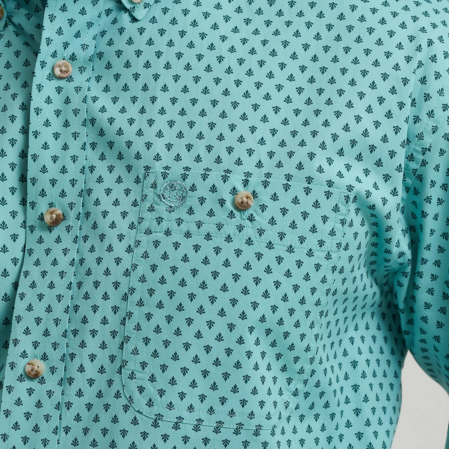 Wrangler Men's George Strait Long-Sleeved One Pocket Button Down Shirt